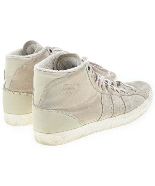 adidas รองเท้าผ้าใบ