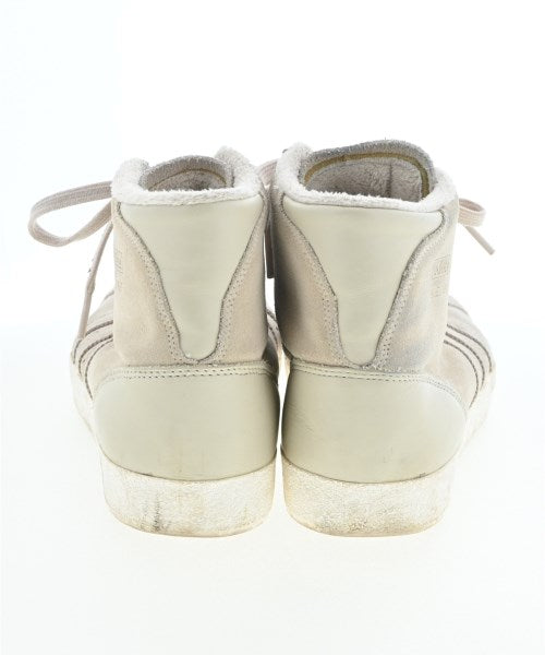 adidas รองเท้าผ้าใบ