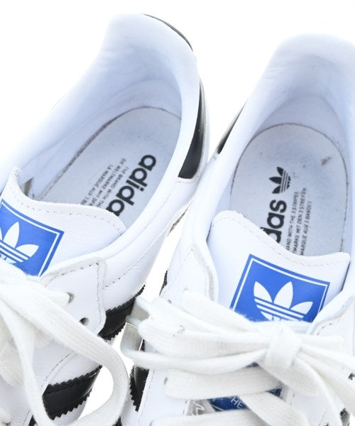 adidas รองเท้าผ้าใบ