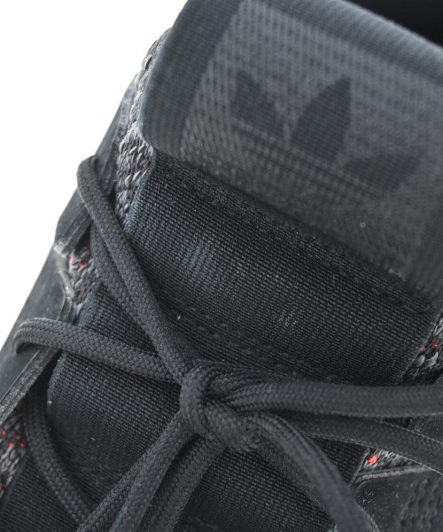 adidas รองเท้าผ้าใบ