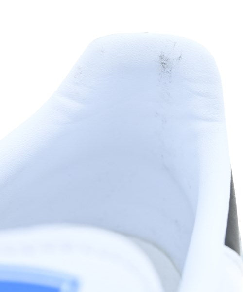 adidas รองเท้าผ้าใบ