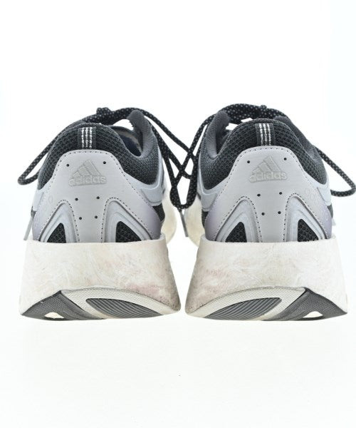 adidas รองเท้าผ้าใบ