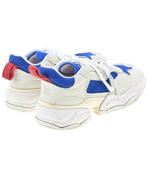 adidas รองเท้าผ้าใบ