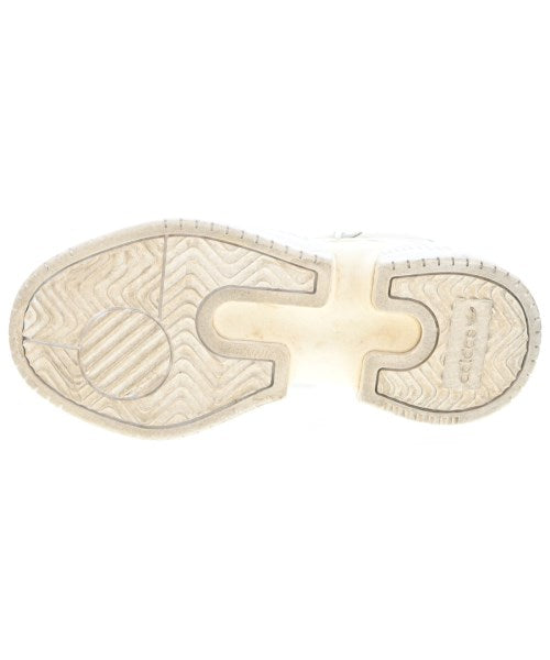 adidas รองเท้าผ้าใบ