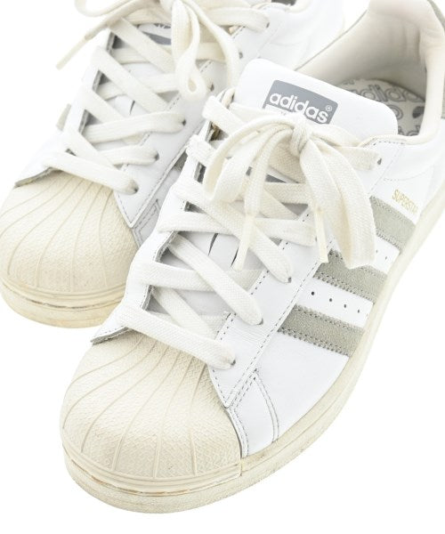 adidas รองเท้าผ้าใบ