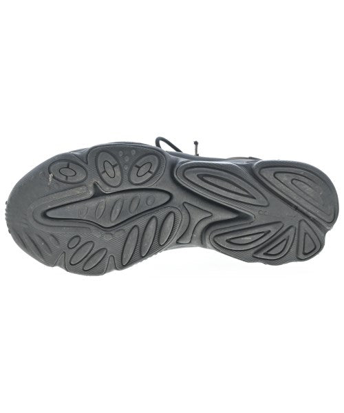 adidas รองเท้าผ้าใบ