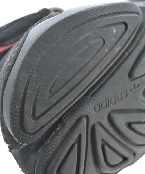 adidas รองเท้าผ้าใบ