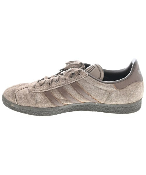 adidas รองเท้าผ้าใบ