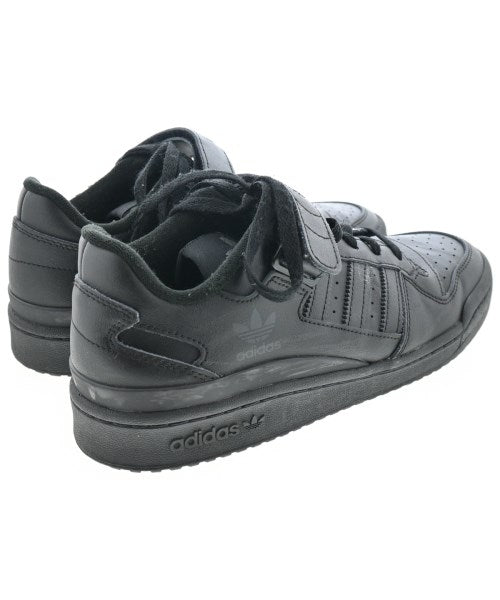 adidas รองเท้าผ้าใบ