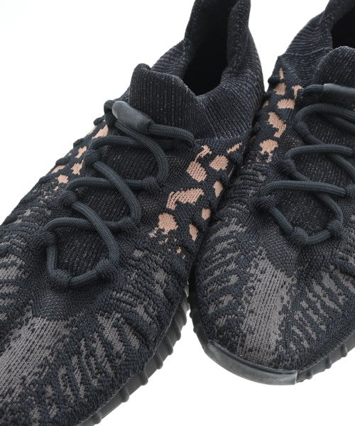 adidas รองเท้าผ้าใบ