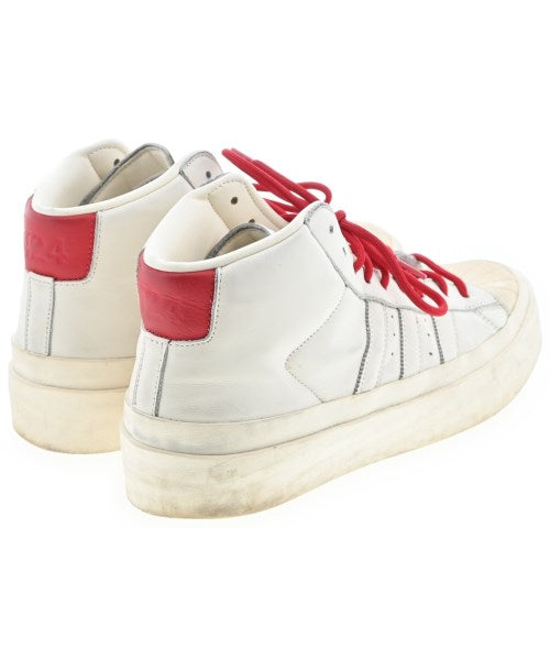 adidas รองเท้าผ้าใบ