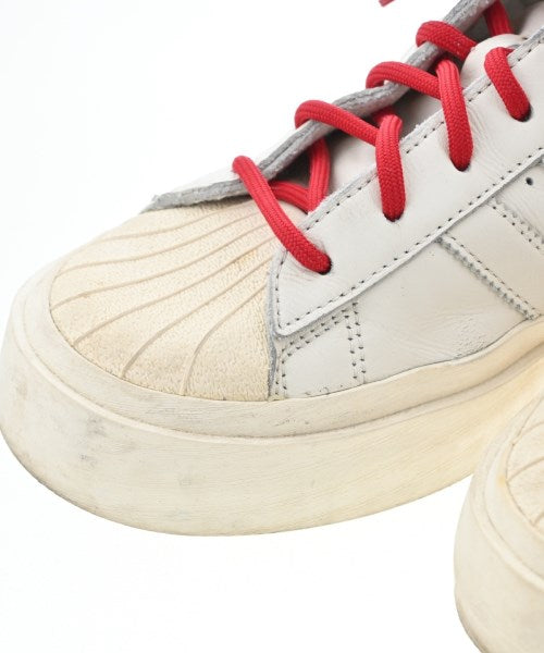 adidas รองเท้าผ้าใบ