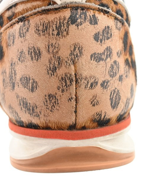 adidas รองเท้าผ้าใบ