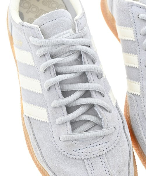 adidas รองเท้าผ้าใบ