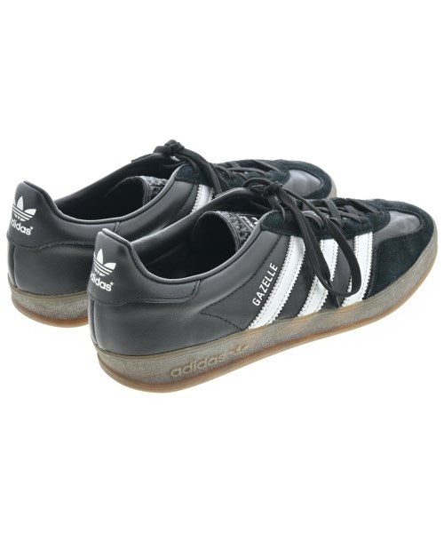 adidas รองเท้าผ้าใบ