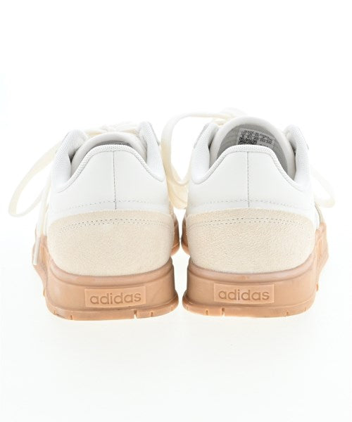 adidas รองเท้าผ้าใบ