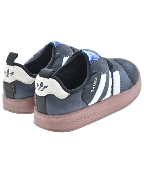 adidas รองเท้าผ้าใบ