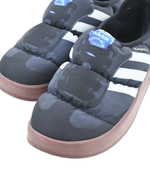 adidas รองเท้าผ้าใบ
