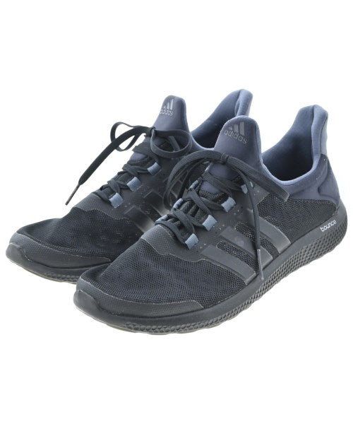 adidas รองเท้าผ้าใบ