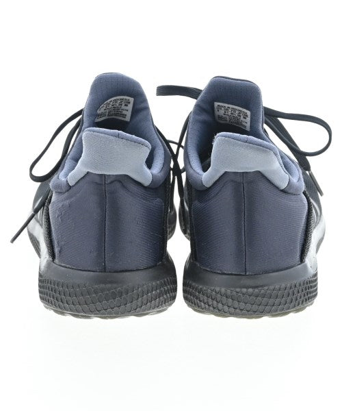 adidas รองเท้าผ้าใบ