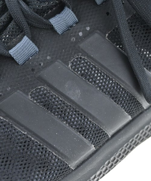 adidas รองเท้าผ้าใบ