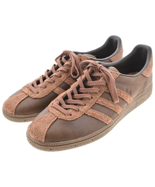 adidas รองเท้าผ้าใบ