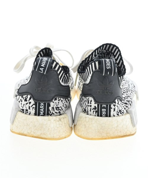 adidas รองเท้าผ้าใบ