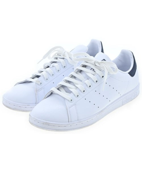 adidas รองเท้าผ้าใบ