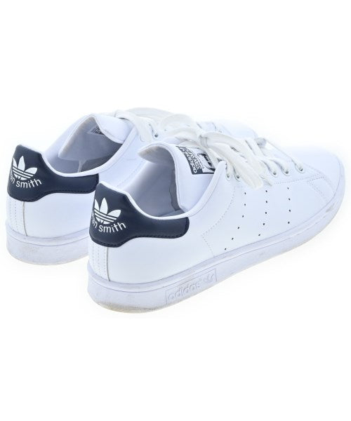 adidas รองเท้าผ้าใบ