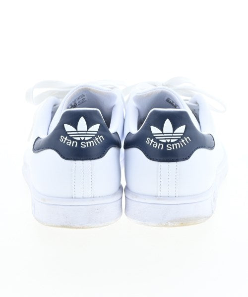adidas รองเท้าผ้าใบ