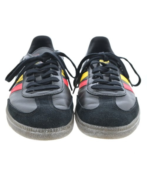 adidas รองเท้าผ้าใบ