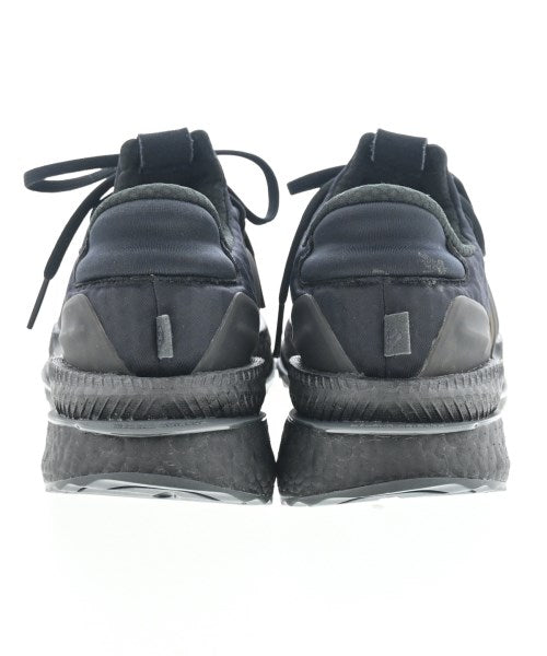 adidas รองเท้าผ้าใบ