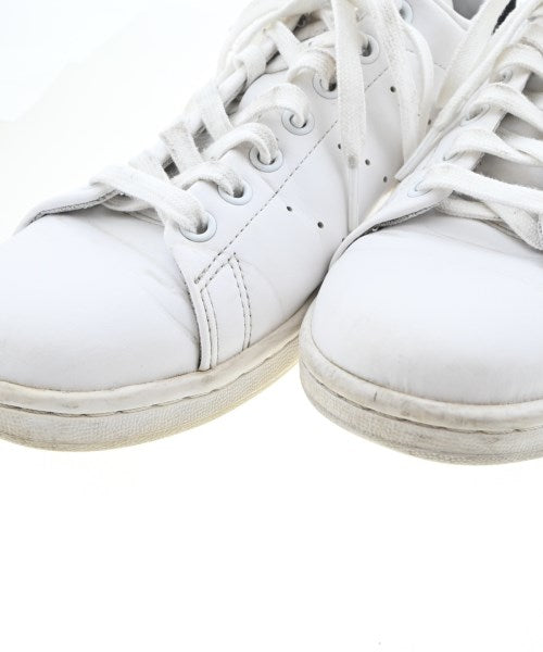 adidas รองเท้าผ้าใบ