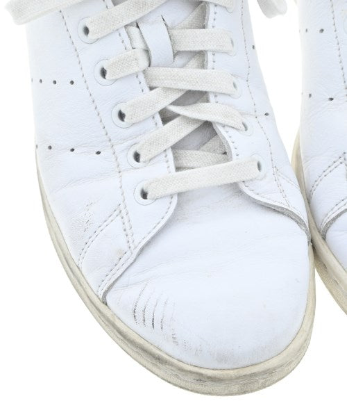 adidas รองเท้าผ้าใบ