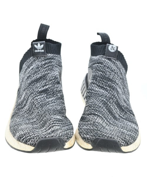 adidas รองเท้าผ้าใบ