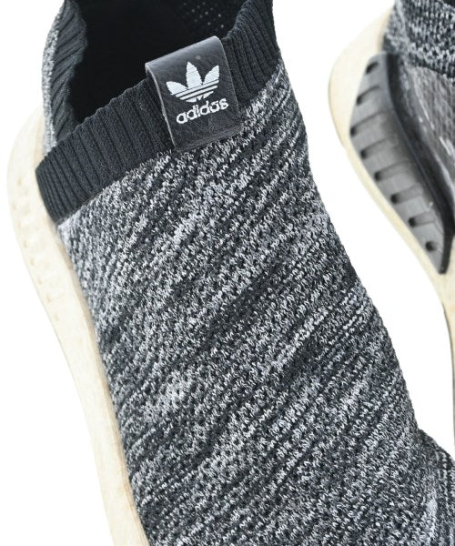 adidas รองเท้าผ้าใบ