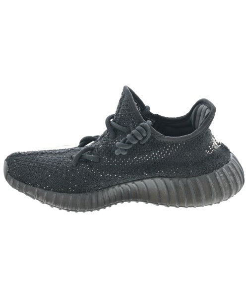 adidas รองเท้าผ้าใบ