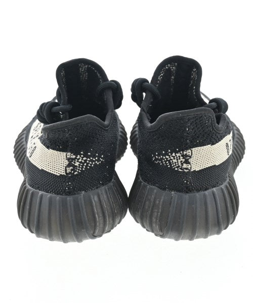 adidas รองเท้าผ้าใบ