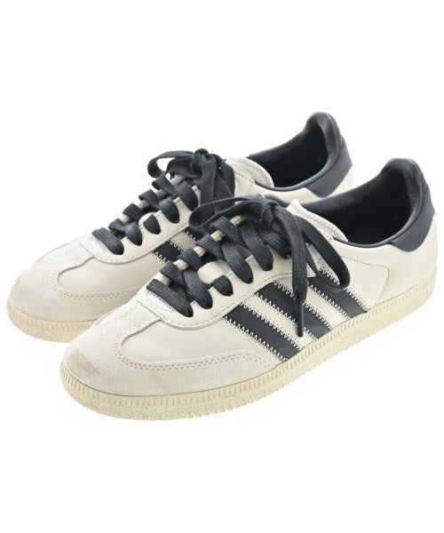 adidas รองเท้าผ้าใบ