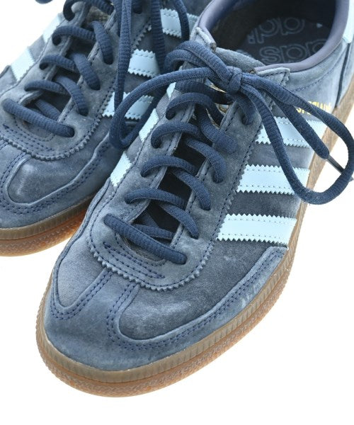 adidas รองเท้าผ้าใบ