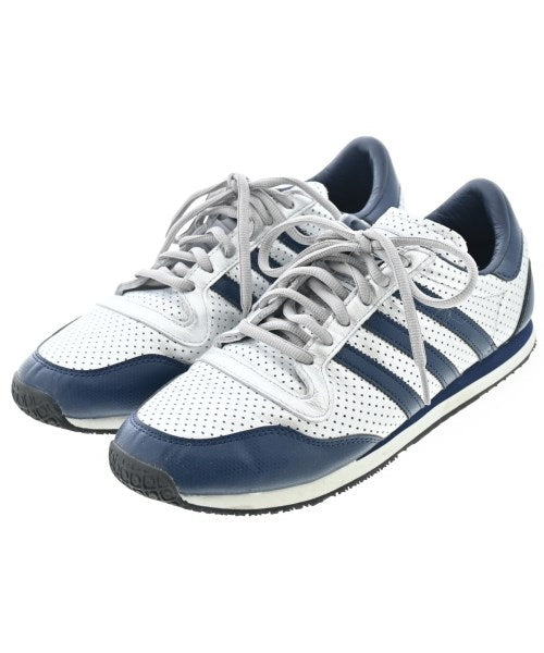 adidas รองเท้าผ้าใบ