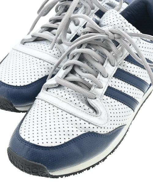 adidas รองเท้าผ้าใบ