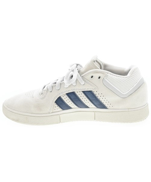 adidas รองเท้าผ้าใบ