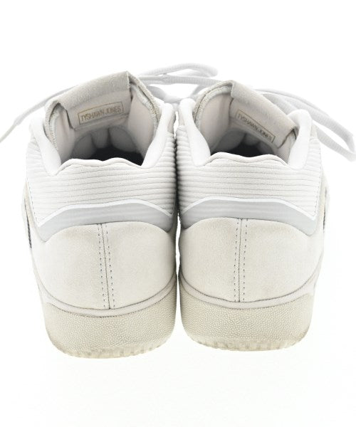 adidas รองเท้าผ้าใบ