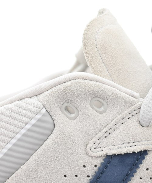 adidas รองเท้าผ้าใบ