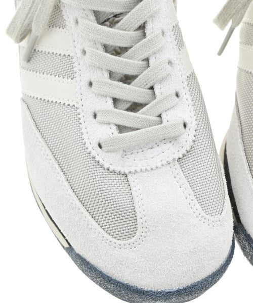 adidas รองเท้าผ้าใบ