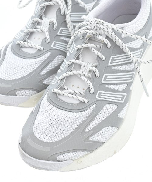 adidas รองเท้าผ้าใบ