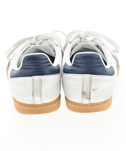 adidas รองเท้าผ้าใบ