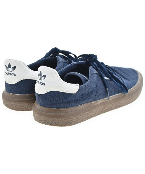 adidas รองเท้าผ้าใบ