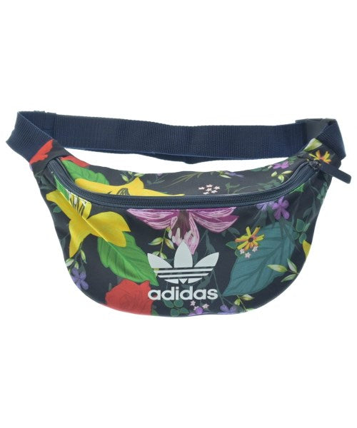 adidas กระเป๋าสะพาย